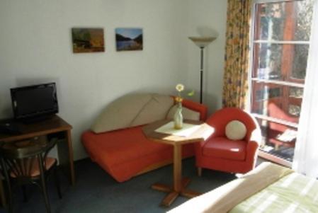 Hotel Drei Kronen Frauenwald Habitación foto
